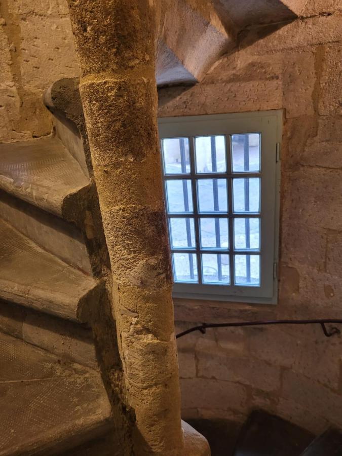 Uzes, Au Coeur Du Centre Medieval Le Logis Du Consul Un Bien D'Exception Du Xvieme Siecle Eksteriør billede